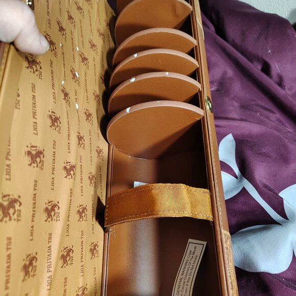 Liga Privada T52 Weekender Cigar and Watch Case Barrel Shaped - Picture 14 of 15